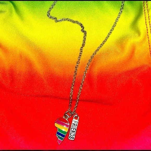 Friends & Rainbows Vintage Necklace - Picture 3 of 9